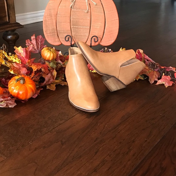 Bootie - Picture 3 of 3